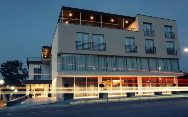 Hotel Romantique Plaza Dojran