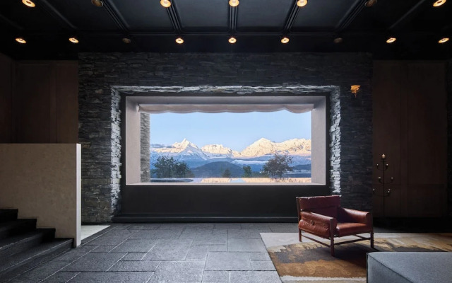 Deqin Meri Poodom hotel