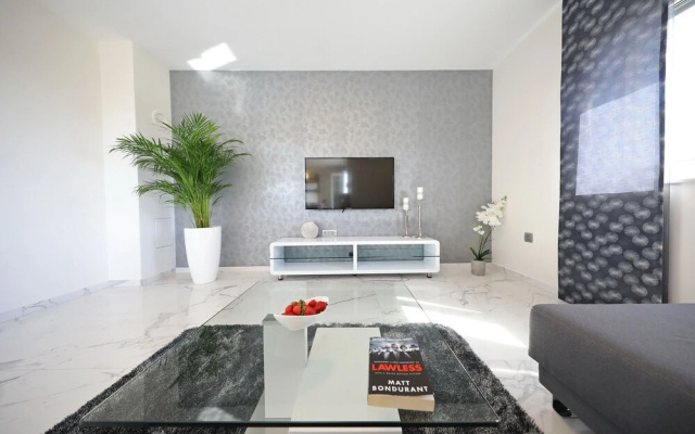 Luxury Majpruz Suites