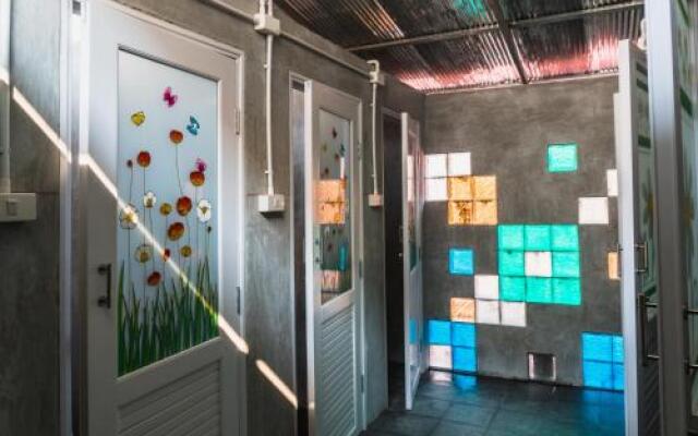 Pomme Hostel