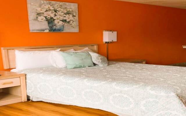 Royal Gateway Motel By OYO