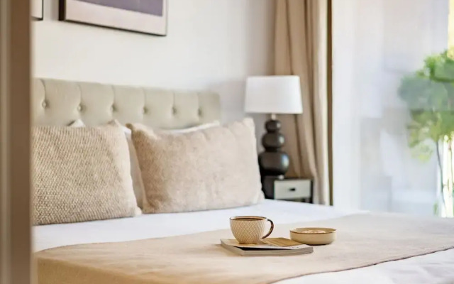 Sanders River Plaza Limassol Apartment