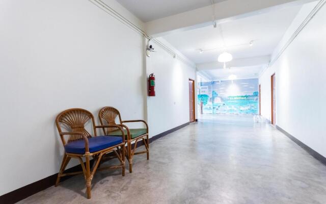 OYO 1118 K L Boutique Hotel (Vaccinated Staff)