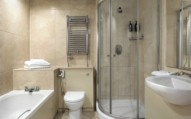 Ramada by Wyndham Cheltenham