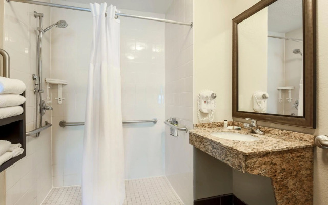 Staybridge Suites Columbus-Dublin by IHG