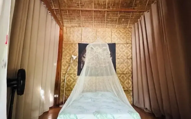 Nautilus Hostel & Hammocks
