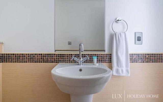 LUX - IBN Battuta Residence
