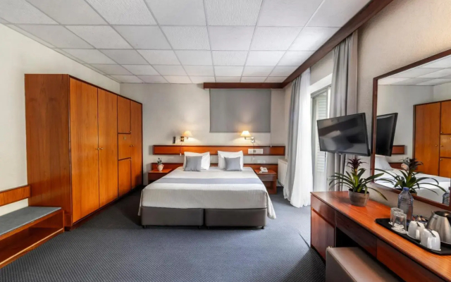 Forest Park Hotel