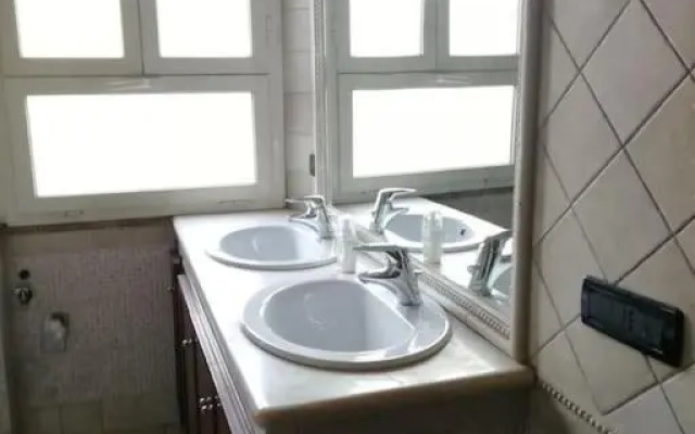Pretty Little Apartment