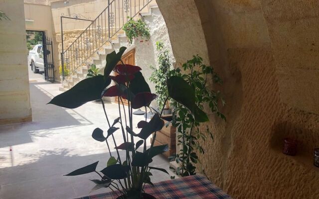 Cappa Rossa Cave Hotel