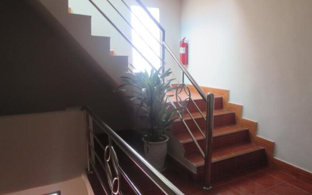 La Gondola Guesthouse And Restuarant