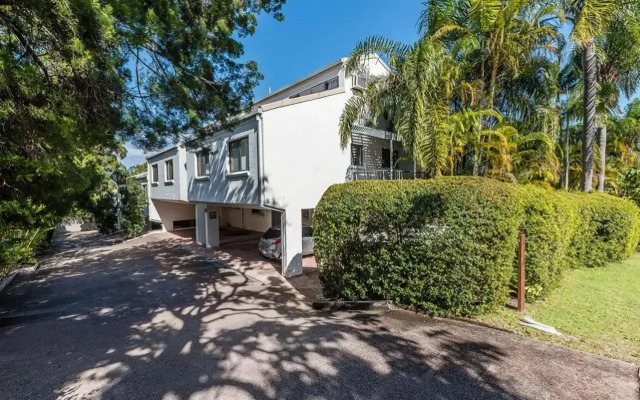 Unit 9 Viewcrest 3 Bedroom 24 Viewland Drive
