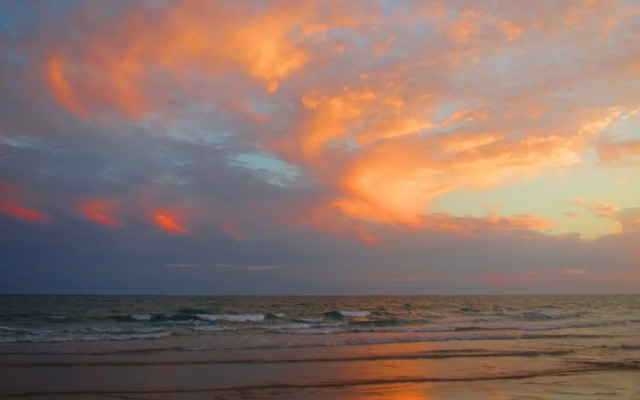 Playa Encanto Scenic Gem Ocean Front Home