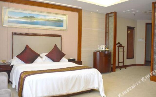 Jingming Club Hotel