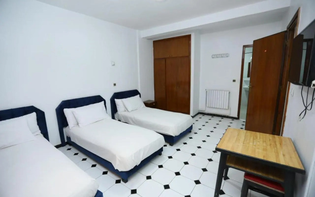 Raiss Hotel