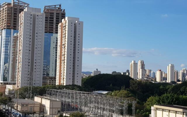 1 Dorm fantástico perto de tudo PHD 405