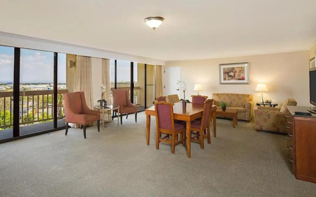 Ontario Airport Hotel & Conference Center