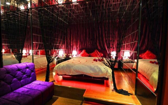 Meigui Zhiyue Theme Hotel