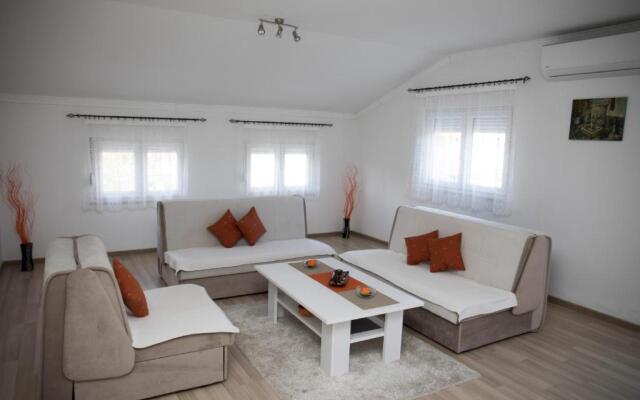 Agnesa Guest House Blagaj