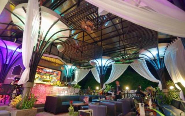 Moloppor Cafe Hotel
