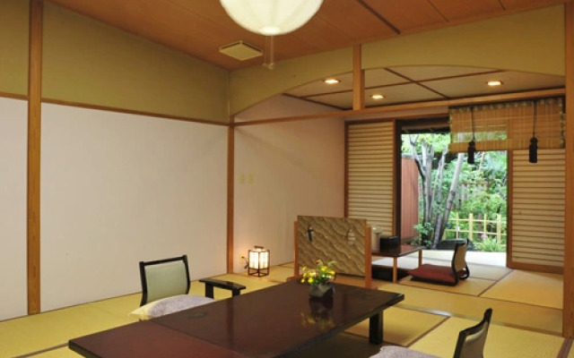 Nonohanatei Komurasaki