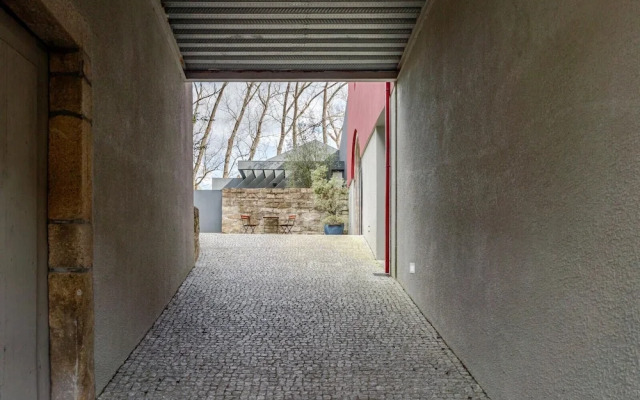 Gaia Superb Terrace Flat