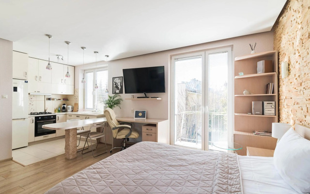 Royal Garden Apartment