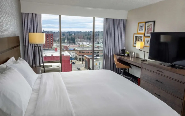 DoubleTree by Hilton Jamestown