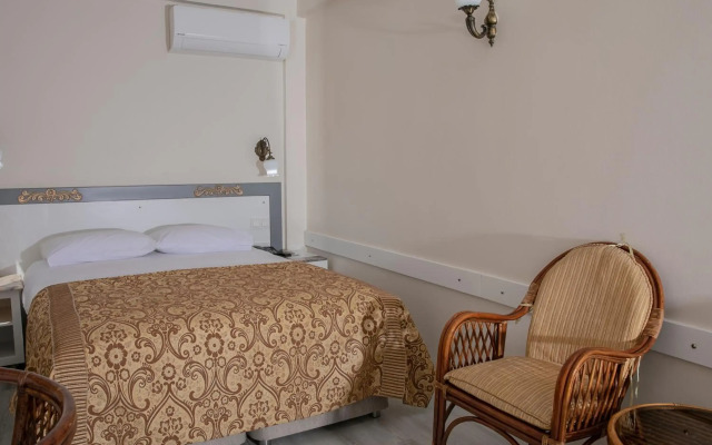 Hali Hotel