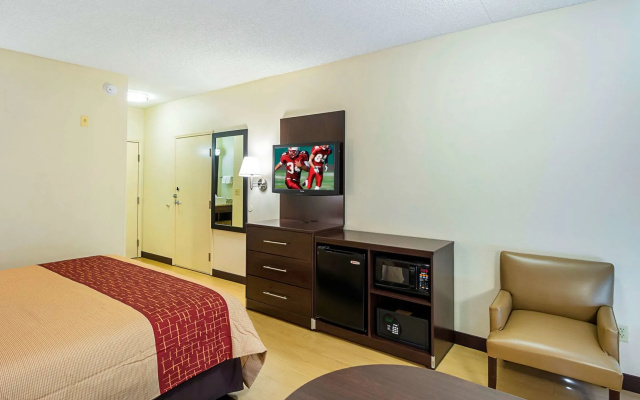 Red Roof Inn PLUS+ Phoenix West