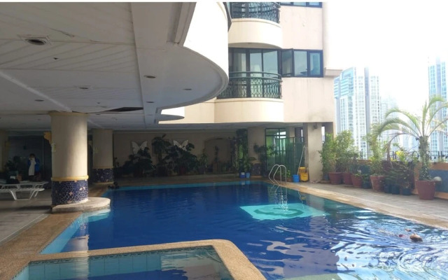 Capital O 914 Makati Palace Hotel