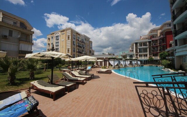 Menada Apartments in Messembria Resort