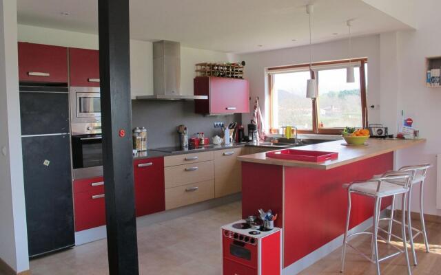 Welcoming Holiday Home in Villaverde de Pontones With Garden