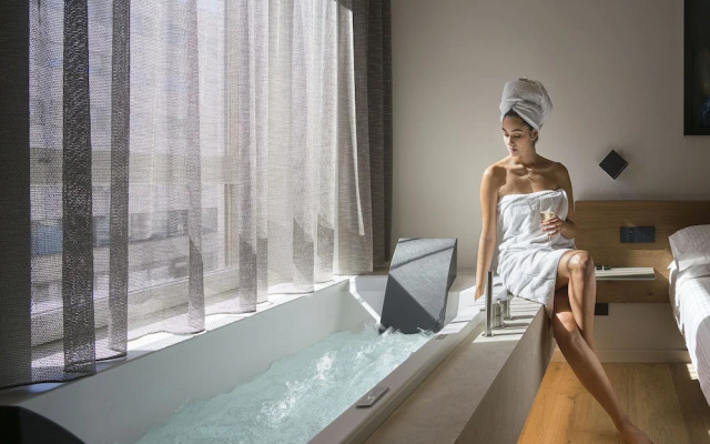 Aera Luxury Suites by Wonderful Italy