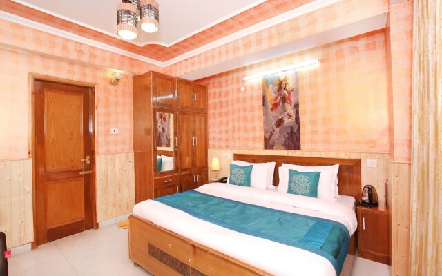 OYO 10411 Home Family Suite Panthaghati Shimla