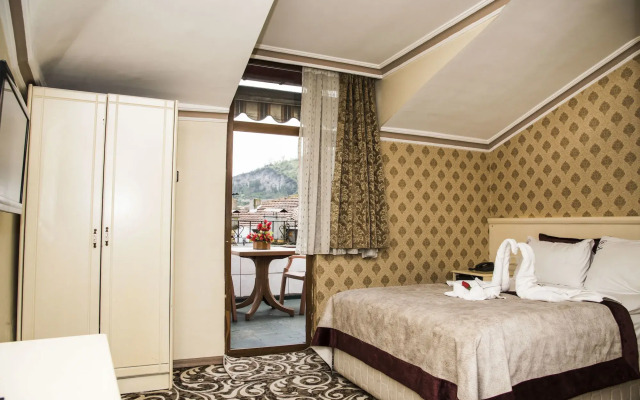 Nazar Hotel