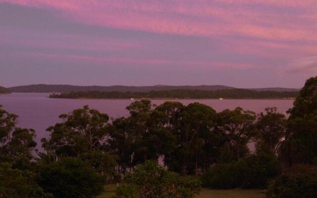 A Lakehouse Escape