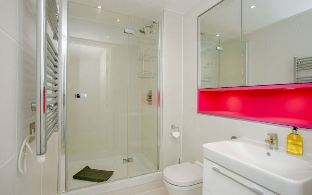 2 Bedroom Canal-side Flat