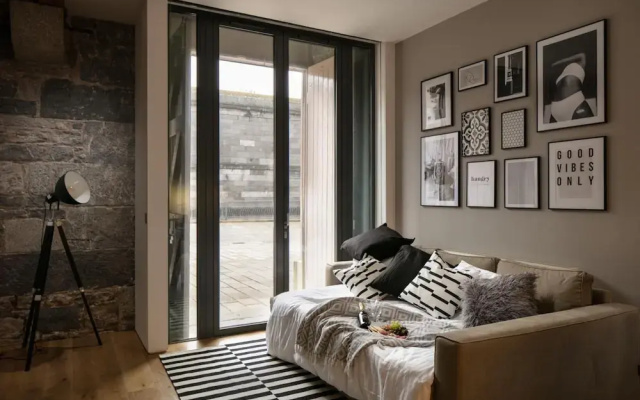 Two-bedroom Apartment at Royal William Yard