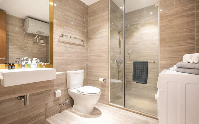Tianjin G Hotel