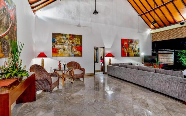 Villa Taksu Legian