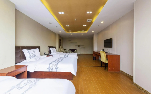 Guanghe Business Hotel (Shaoguan Fengcai Experimental School)