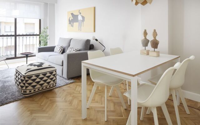 Zurriola Jazz Apartment by FeelFree Rentals