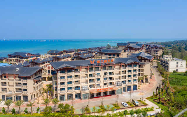 Vienna Hotel (Beihai Weizhou Island Lanqiao seaview shop)