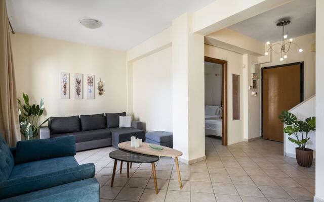 Villa Nina with Private Plunge Pool by Konnect, 5 km to Corfu Town