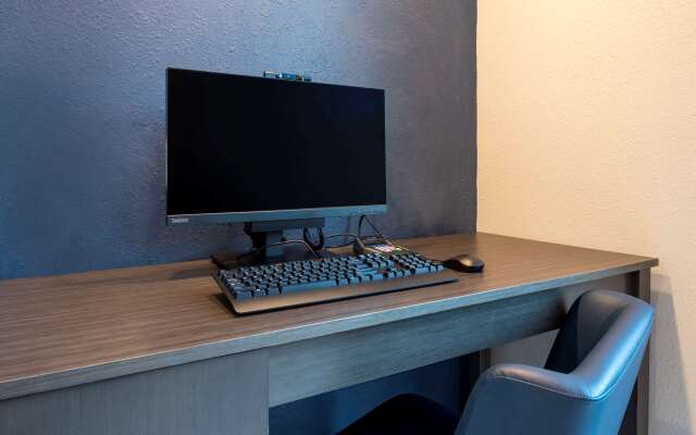 MainStay Suites Cincinnati University - Uptown