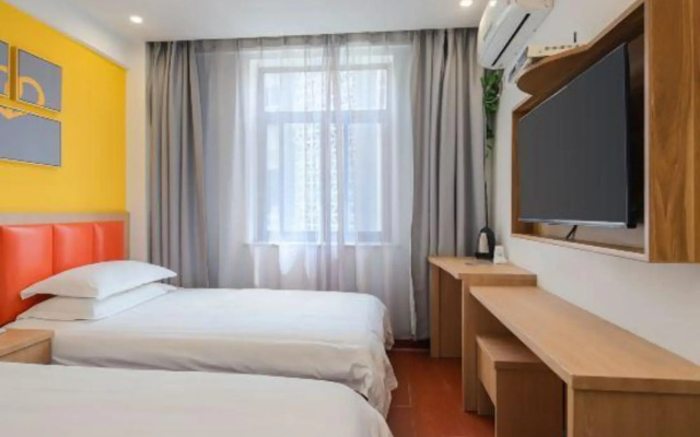 Pod Inn Selected Hotel (Nanjing Fuzimiao Subway Station Scenic Area)