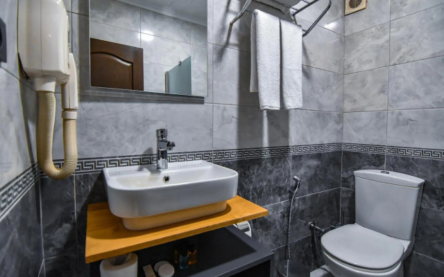 Green Palace Suite Hotel