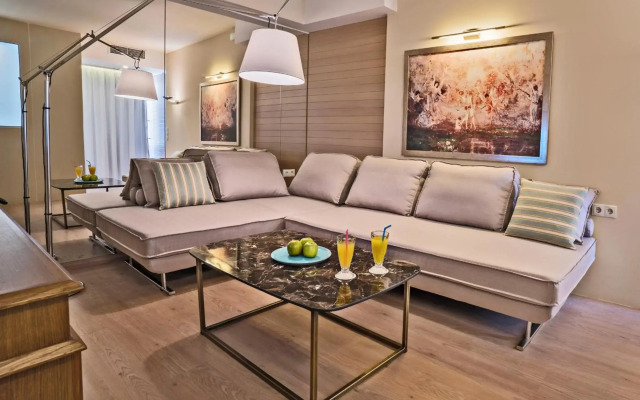 Swell Boutique Hotel