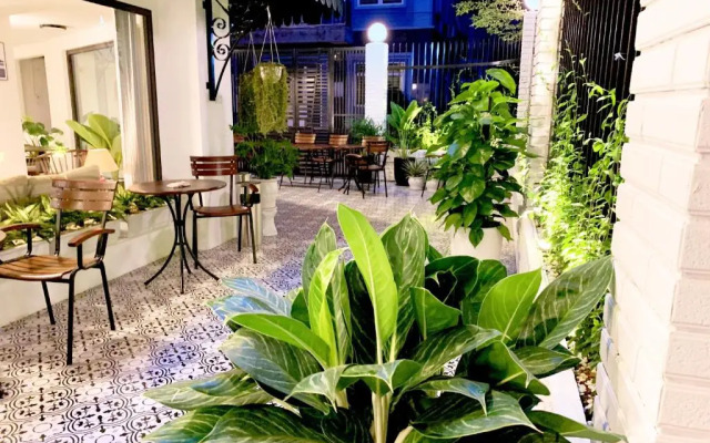 Hana Stay Tran Quoc Hoan